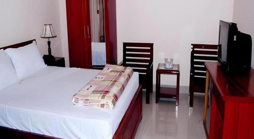 Hong Thang Hotel Хюэ Экстерьер фото