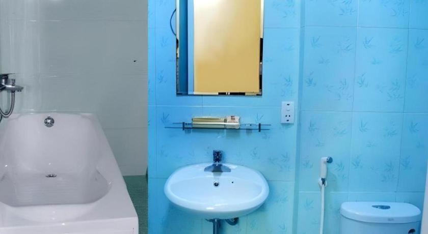 Hong Thang Hotel Хюэ Экстерьер фото